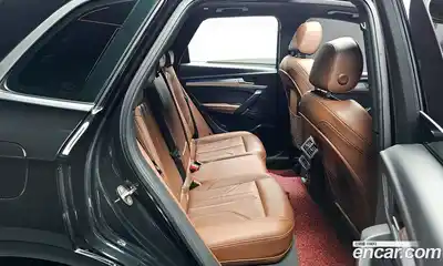 Audi Q5 2020 2.0 Автомат в Москве № 230118, миниатюра 9