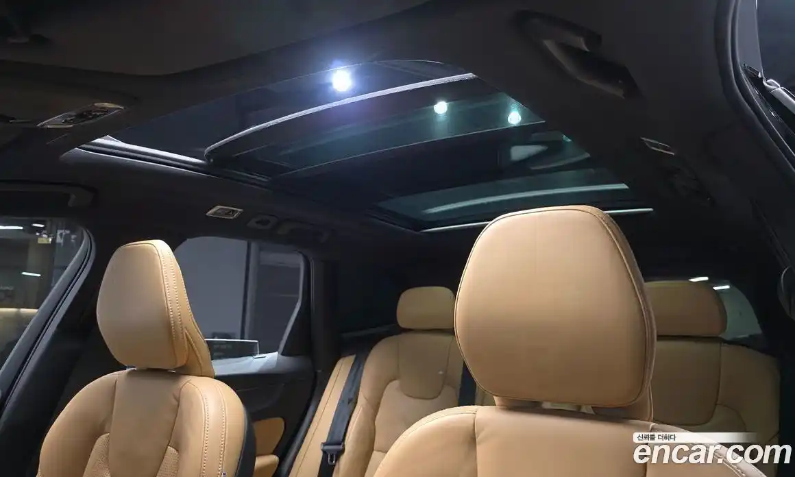 Volvo XC60 2021 2.0 Автомат в Москве № 230453, фото 12