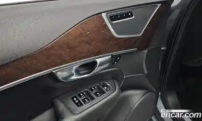 Volvo XC90 2018 2.0 Автомат в Москве № 230636, миниатюра 11