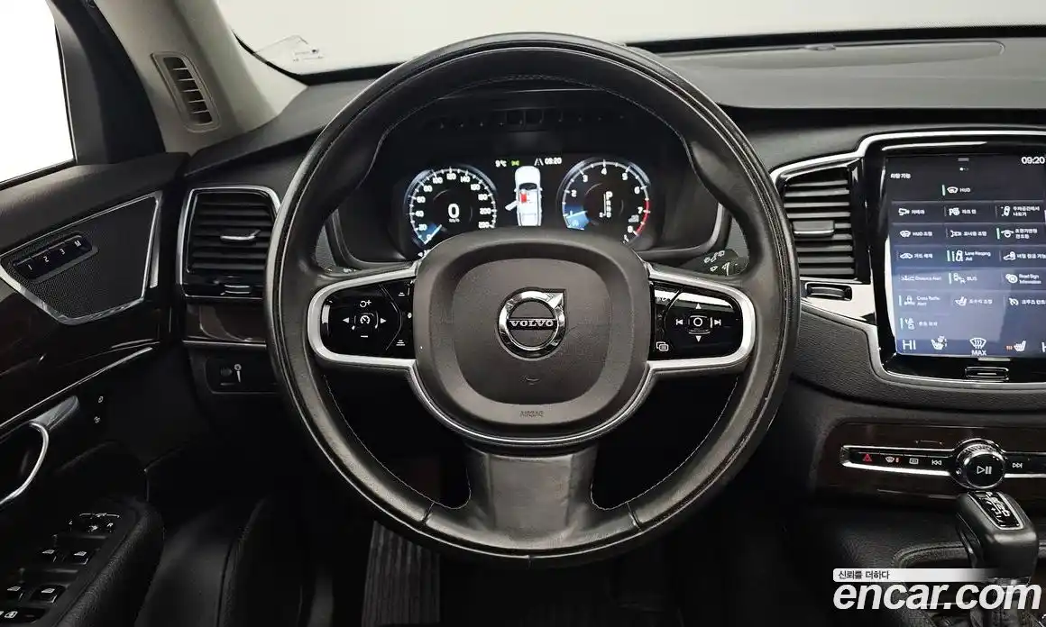 Volvo XC90 2018 2.0 Автомат в Москве № 230636, фото 18