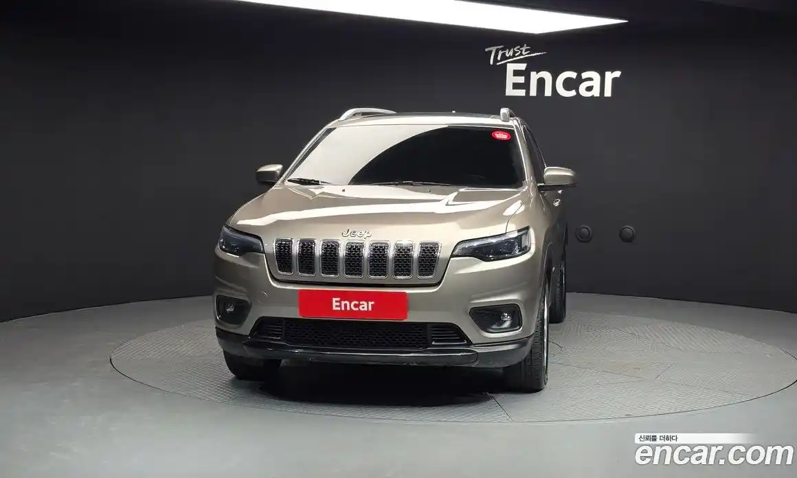 Jeep Cherokee 2019 2.4 Автомат в Москве № 232736, фото 15
