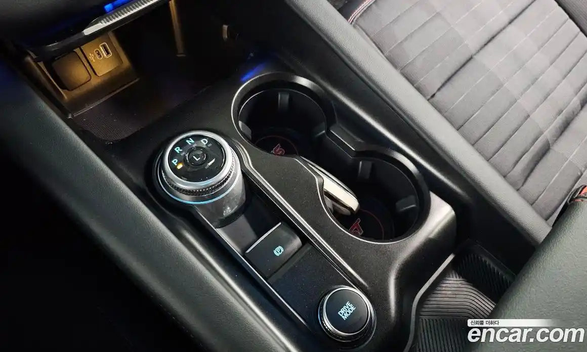 Ford Explorer 2025 2.3 Автомат в Москве № 233022, фото 17