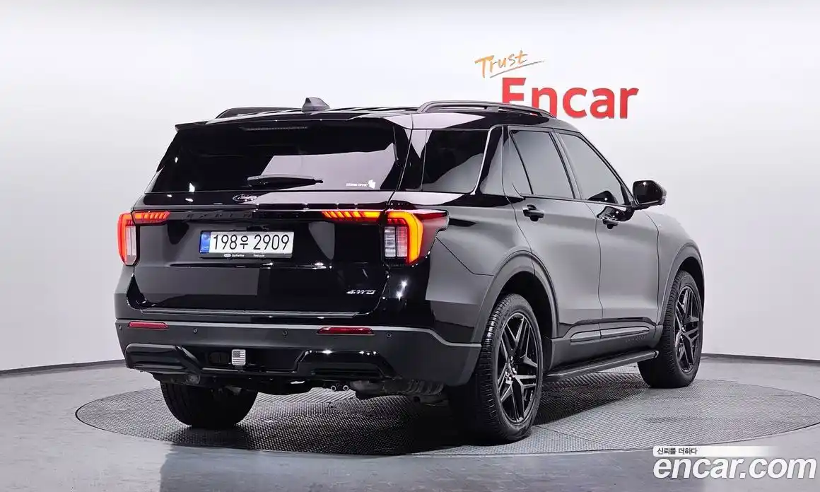 Ford Explorer 2025 2.3 Автомат в Москве № 233022, фото 19