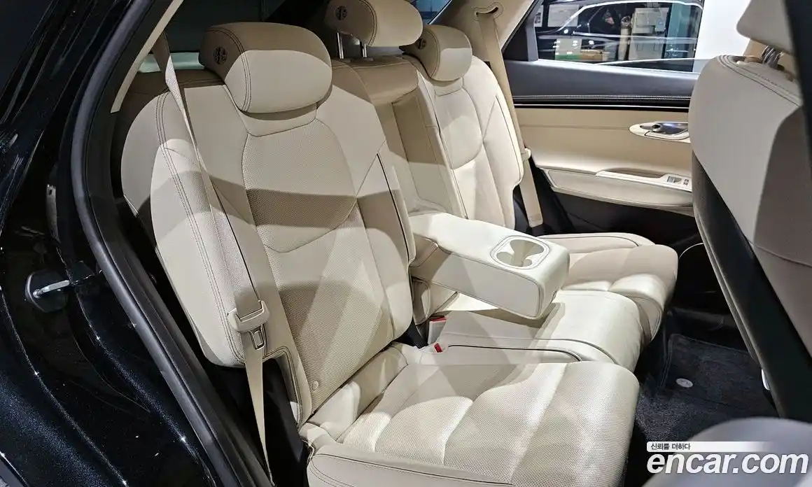 Genesis GV70 2023 2.5 Автомат в Москве № 24505, фото 4