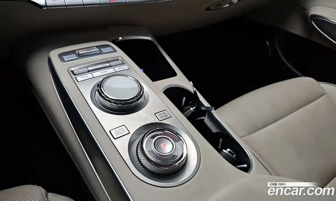 Genesis GV70 2023 2.5 Автомат в Москве № 24505, фото 10