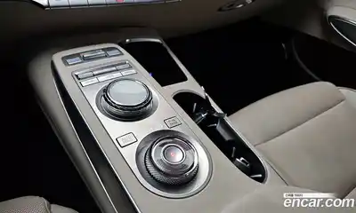 Genesis GV70 2023 2.5 Автомат в Москве № 24505, миниатюра 10