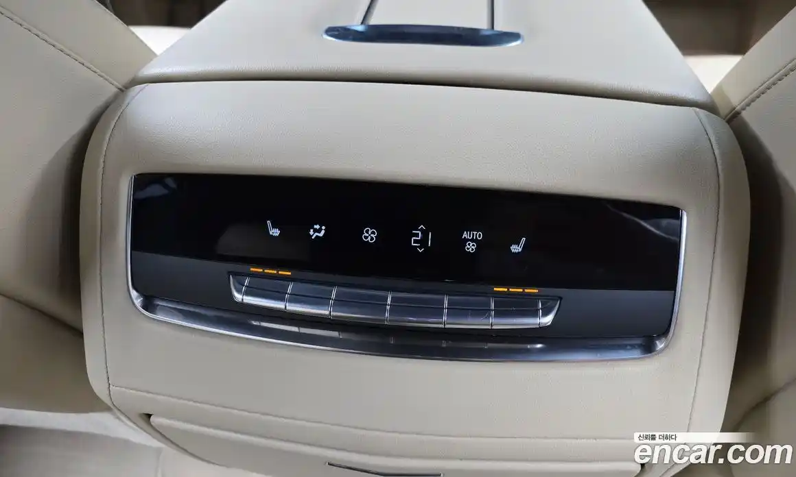 Cadillac Escalade 2021 6.2 Автомат в Москве № 256468, фото 10