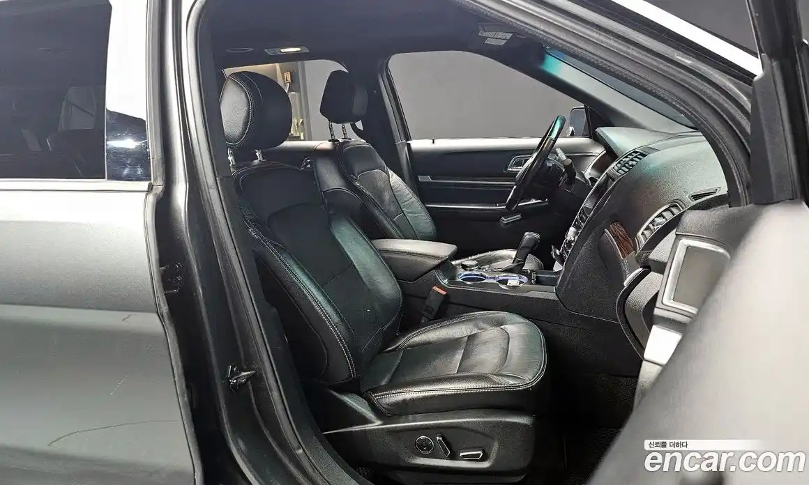 Ford Explorer 2016 2.3 Автомат в Москве № 273474, фото 7