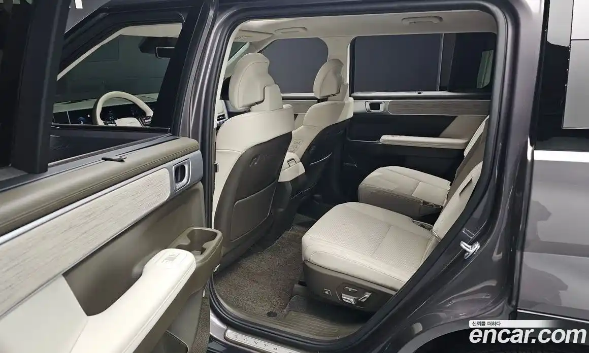 Hyundai Santa Fe 2024 1.6 Автомат в Москве № 281082, фото 17