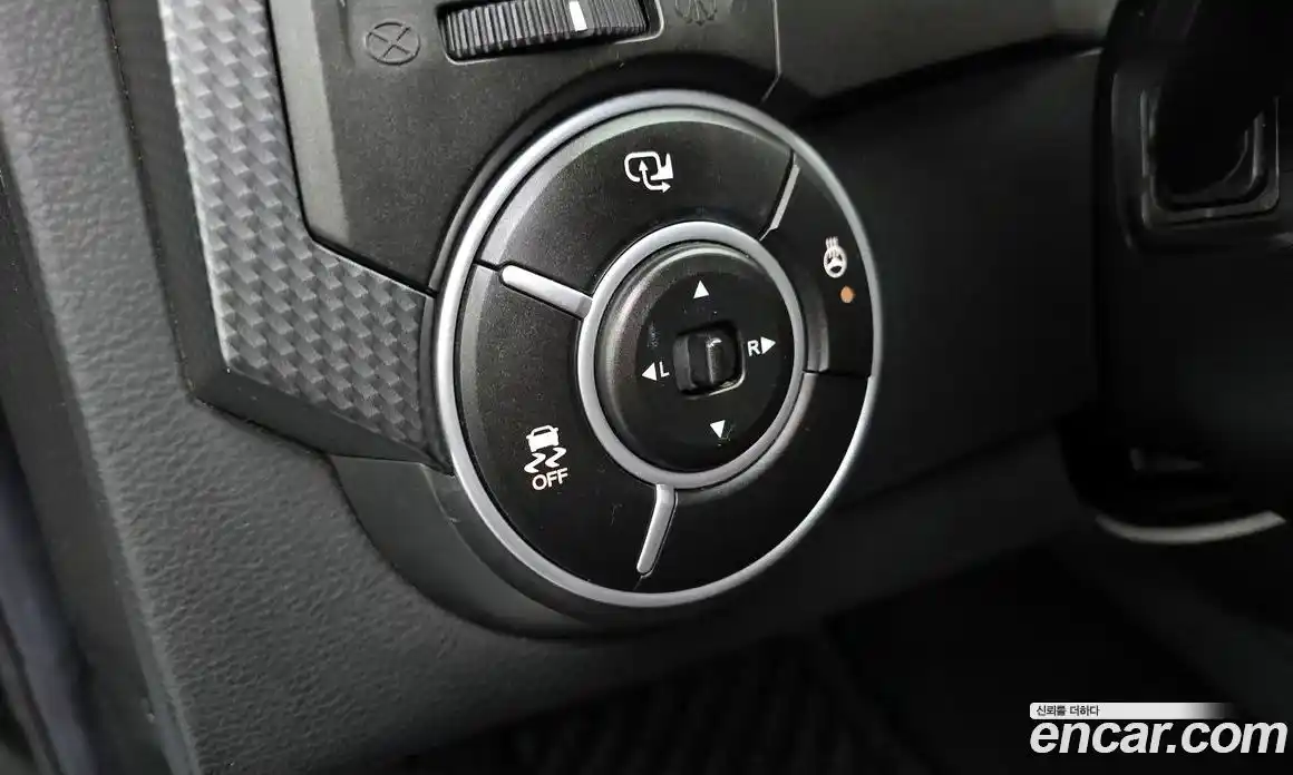 SsangYong Korando 2015 2.0 Автомат в Москве № 28568, фото 19