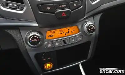 SsangYong Korando 2014 2.0 Механическая в Москве № 28889, миниатюра 3