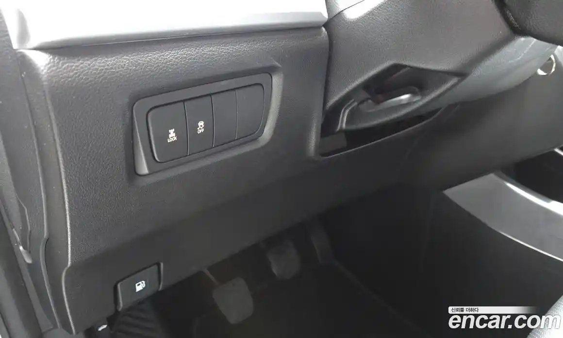 SsangYong Korando 2014 2.0 Механическая в Москве № 28889, фото 4