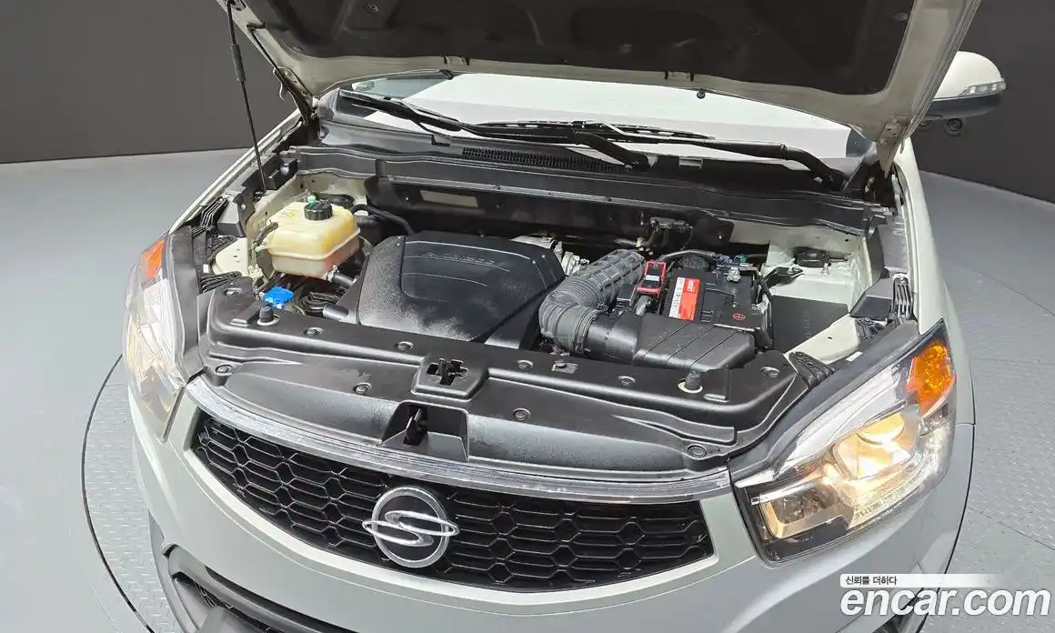 SsangYong Korando 2014 2.0 Механическая в Москве № 28889, фото 7