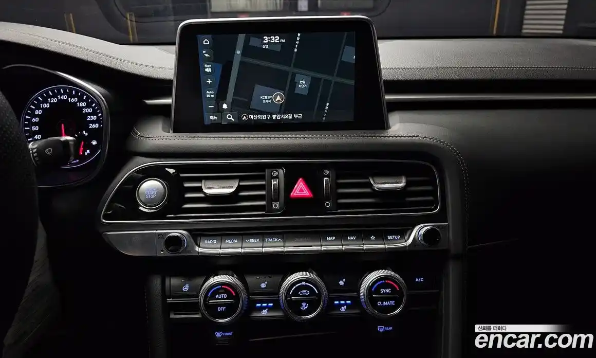 Genesis G70 2018 2.0 Автомат в Москве № 289621, фото 1