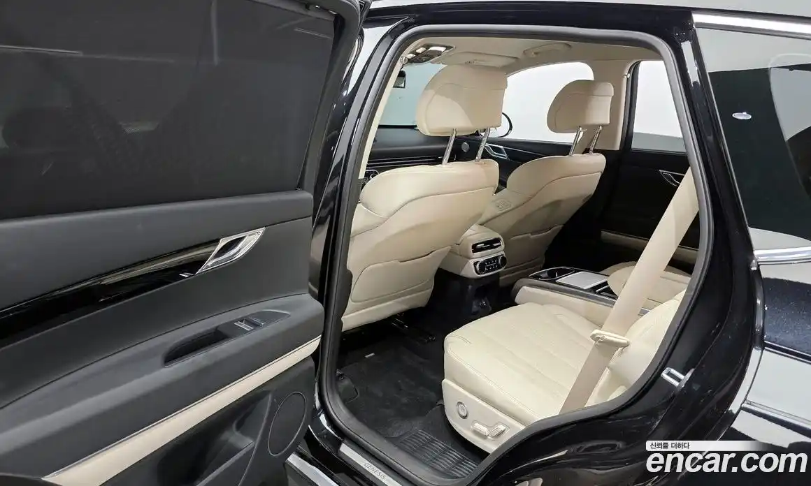 Genesis GV80 2023 2.5 Автомат в Москве № 298636, фото 8
