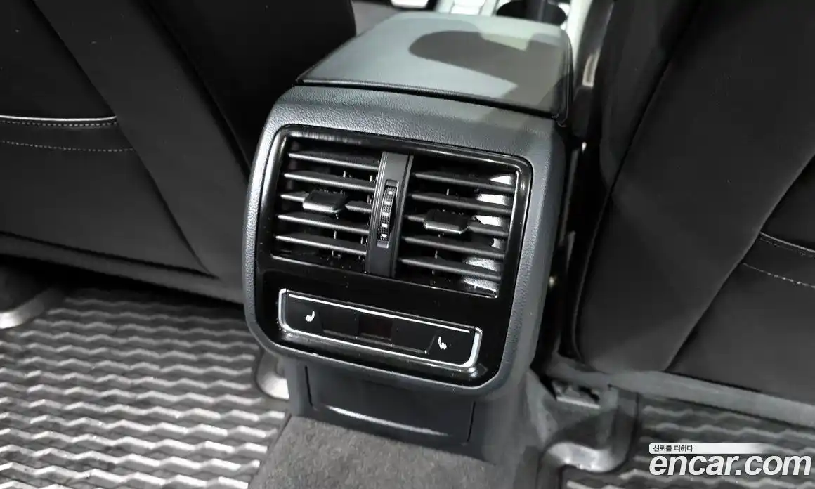 Volkswagen Arteon 2023 2.0 Автомат в Москве № 301101, фото 16