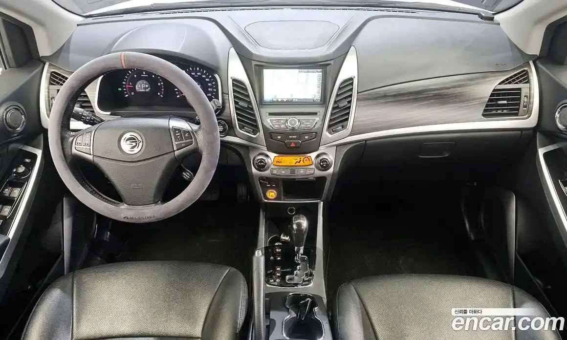 SsangYong Korando 2015 2.0 Автомат в Москве № 30407, фото 16