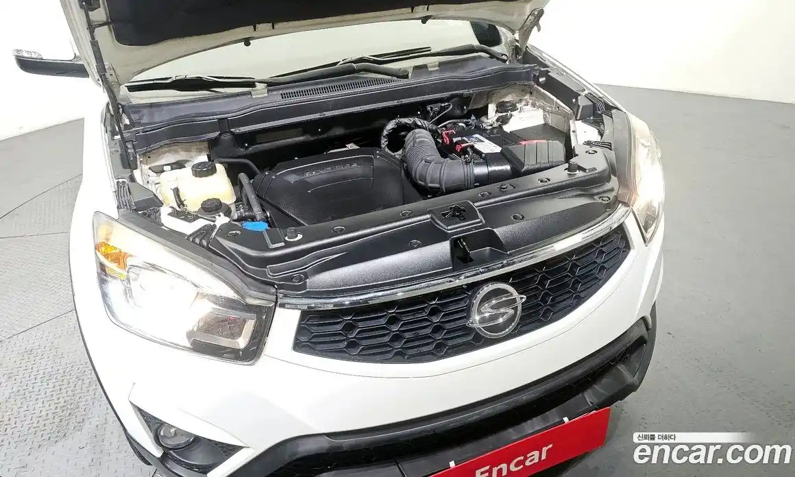 SsangYong Korando 2015 2.0 Автомат в Москве № 30407, фото 9