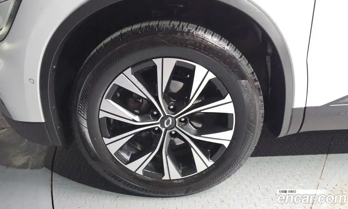 Renault QM6 2023 2.0 Автомат в Москве № 316958, фото 3