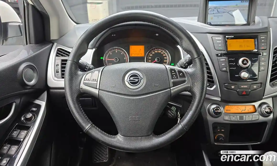 SsangYong Korando 2014 2.0 Механическая в Москве № 31847, фото 12