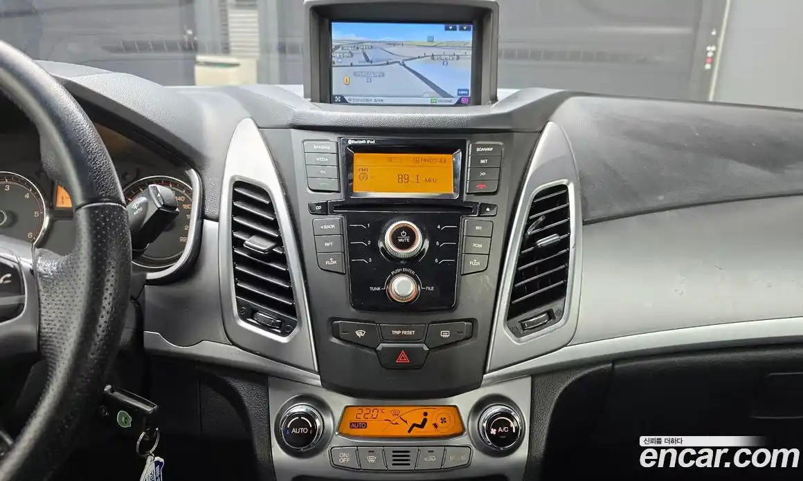 SsangYong Korando 2014 2.0 Механическая в Москве № 31847, фото 17