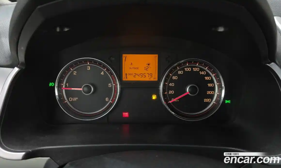 SsangYong Korando 2014 2.0 Механическая в Москве № 31847, фото 2