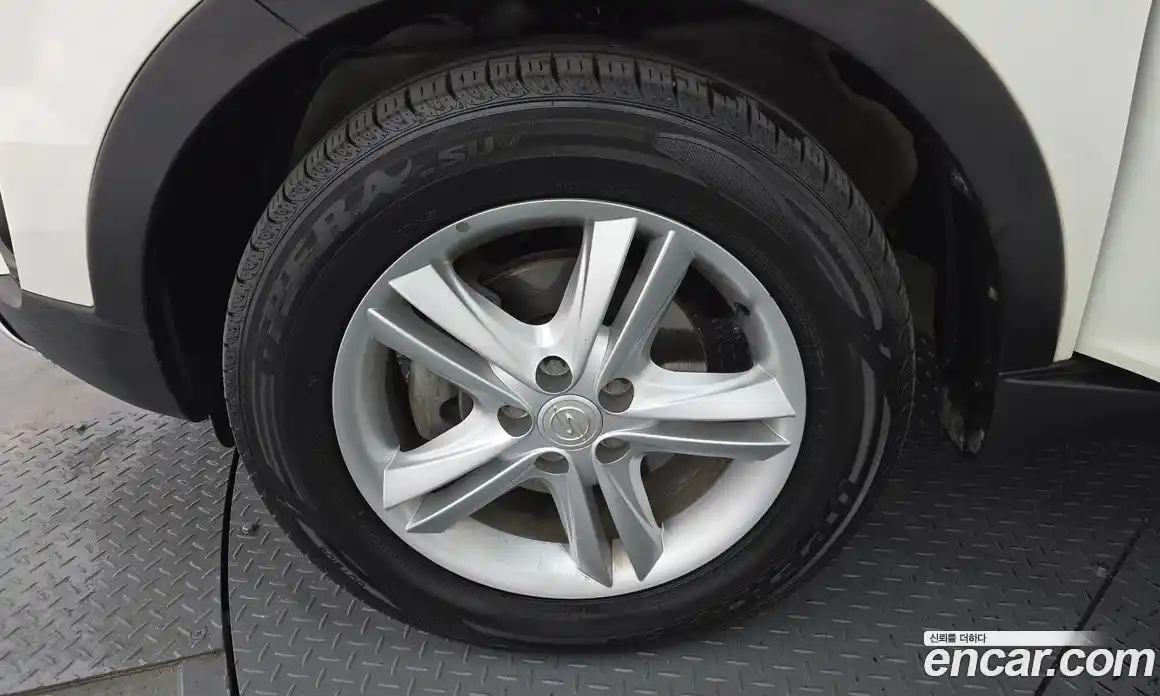 SsangYong Korando 2014 2.0 Механическая в Москве № 31847, фото 6