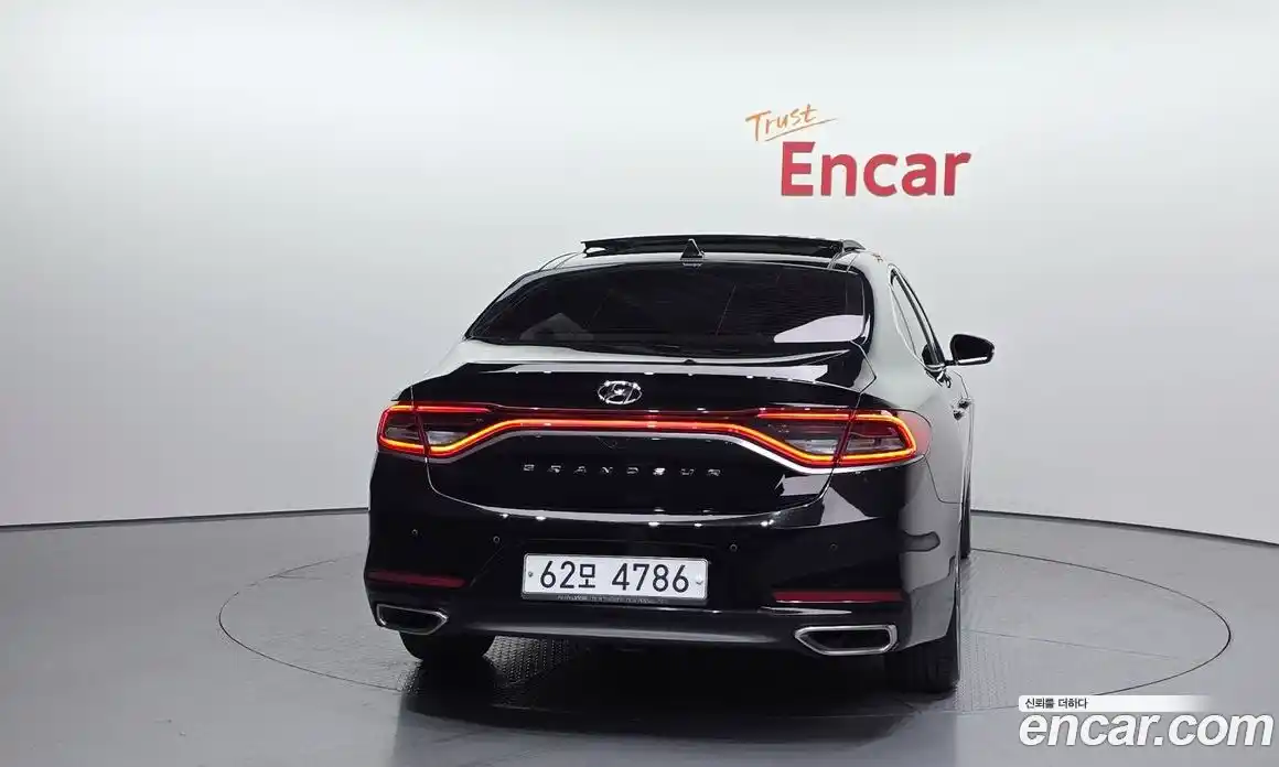 Hyundai Grandeur 2018 2.4 Автомат в Москве № 320064, фото 13