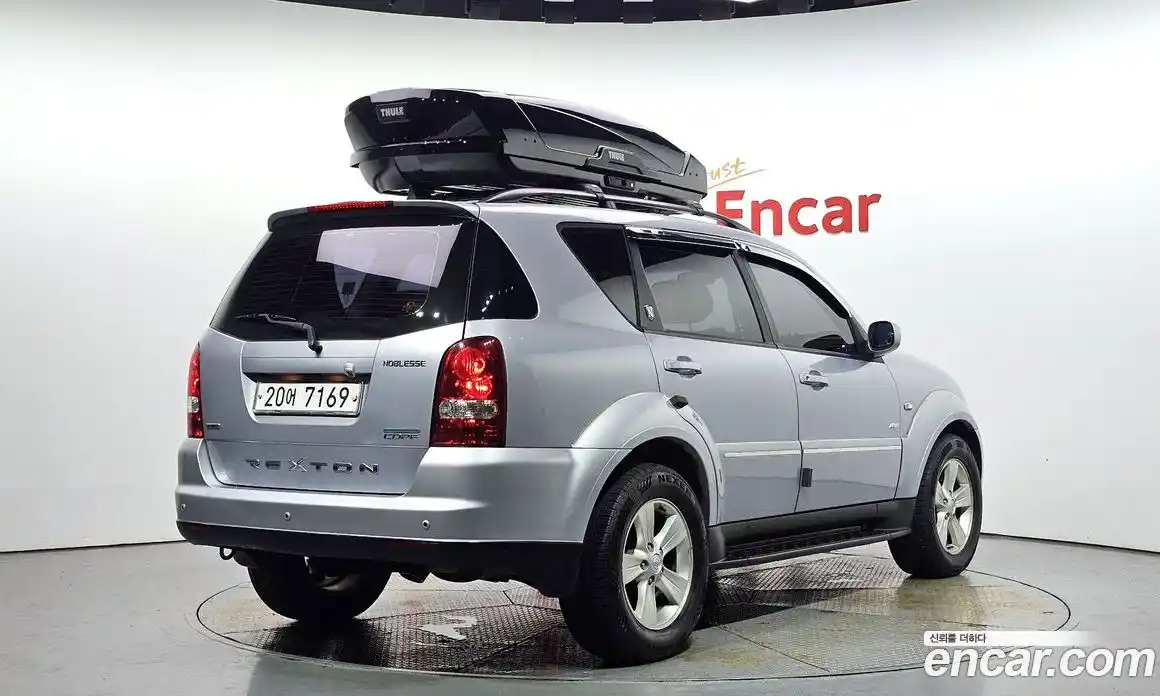 SsangYong Rexton 2009 2.7 Автомат в Москве № 32536, фото 3