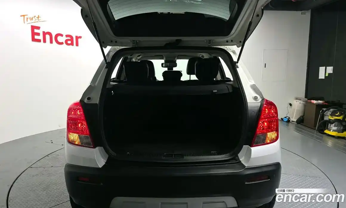 Chevrolet Trax 2014 1.4 Автомат в Москве № 332470, фото 17