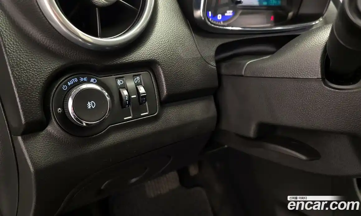 Chevrolet Trax 2014 1.4 Автомат в Москве № 332470, фото 19