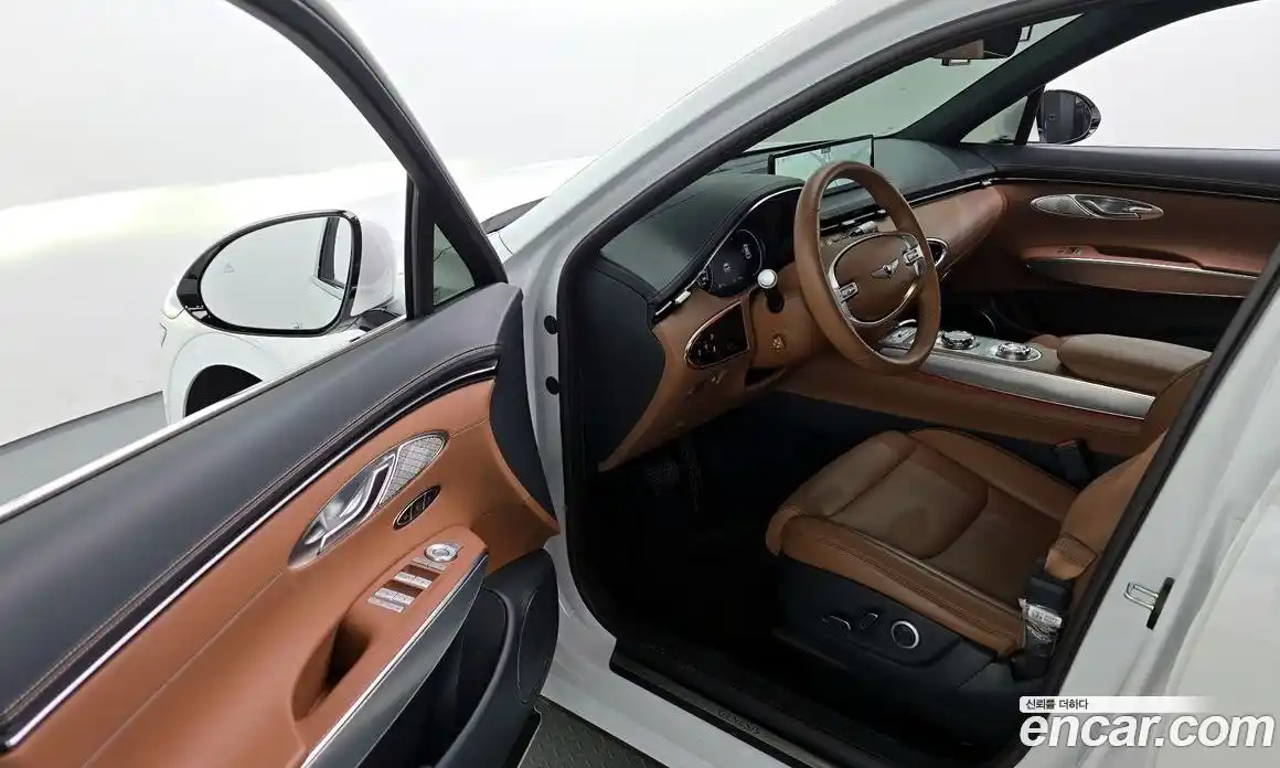 Genesis GV70 2023 2.5 Автомат в Москве № 339335, фото 12