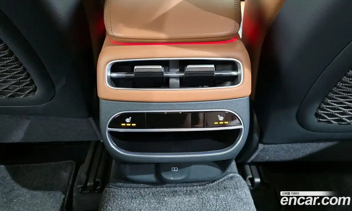 Genesis GV70 2023 2.5 Автомат в Москве № 339335, фото 20