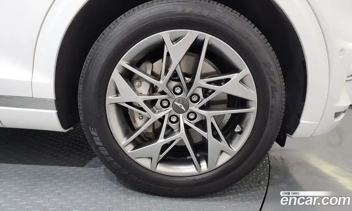 Genesis GV70 2023 2.5 Автомат в Москве № 340193, фото 18