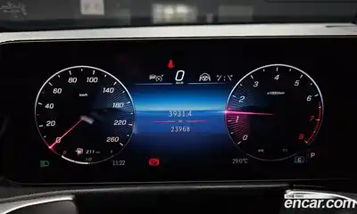 Mercedes-Benz GLB-Class 2024 2.0 Автомат в Москве № 340266, миниатюра 11