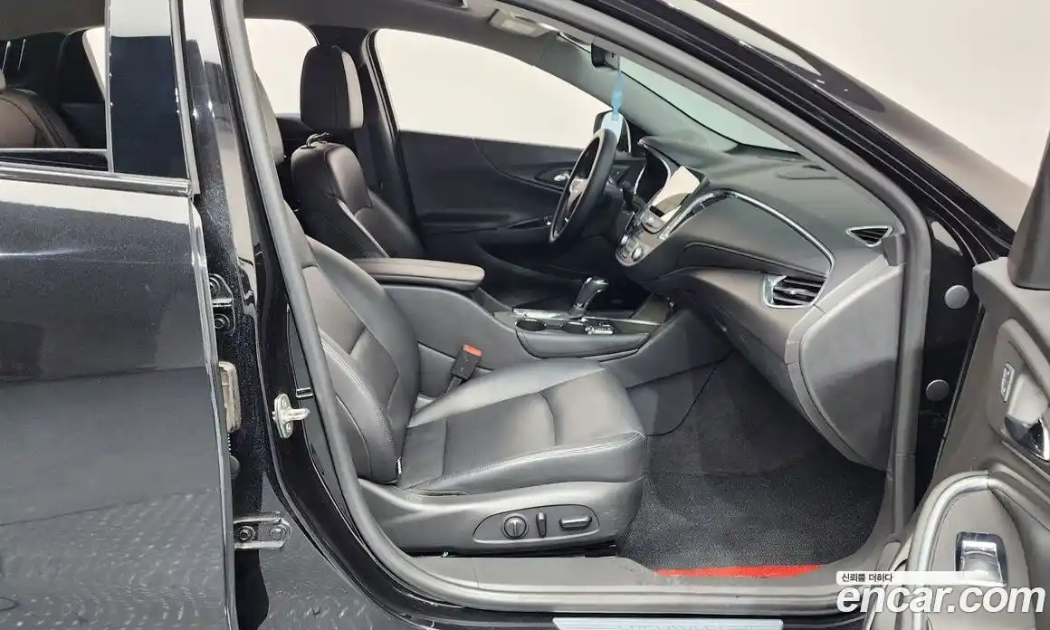 Chevrolet Malibu 2017 2.0 Автомат в Москве № 37812, фото 16