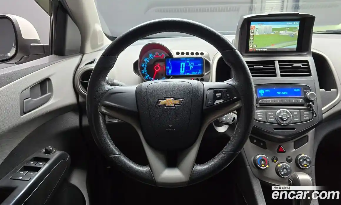 Chevrolet Aveo 2013 1.6 Автомат в Москве № 39632, фото 7