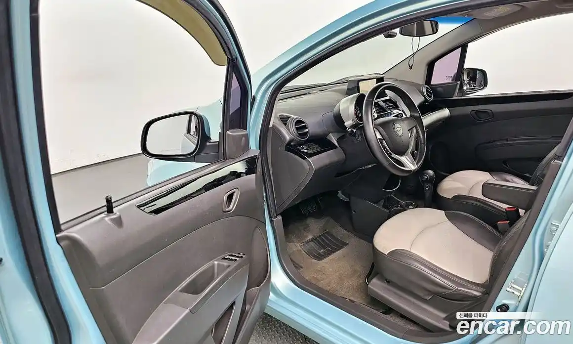 Chevrolet Spark 2012 1.0 Автомат в Москве № 40242, фото 7