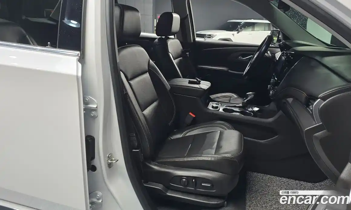 Chevrolet Traverse 2021 3.6 Автомат в Москве № 40453, фото 17