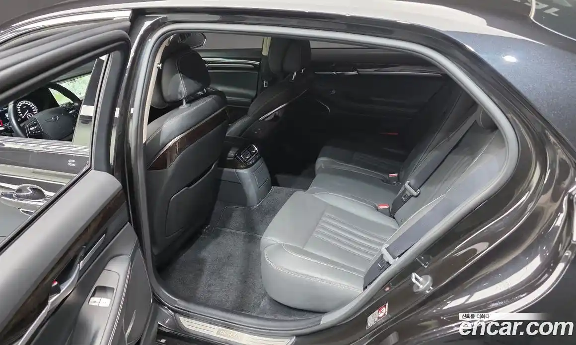 Genesis G90 2019 3.8 Автомат в Москве № 56995, фото 14