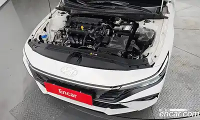 Hyundai Avante 2024 1.6 Автомат в Москве № 6815, миниатюра 10