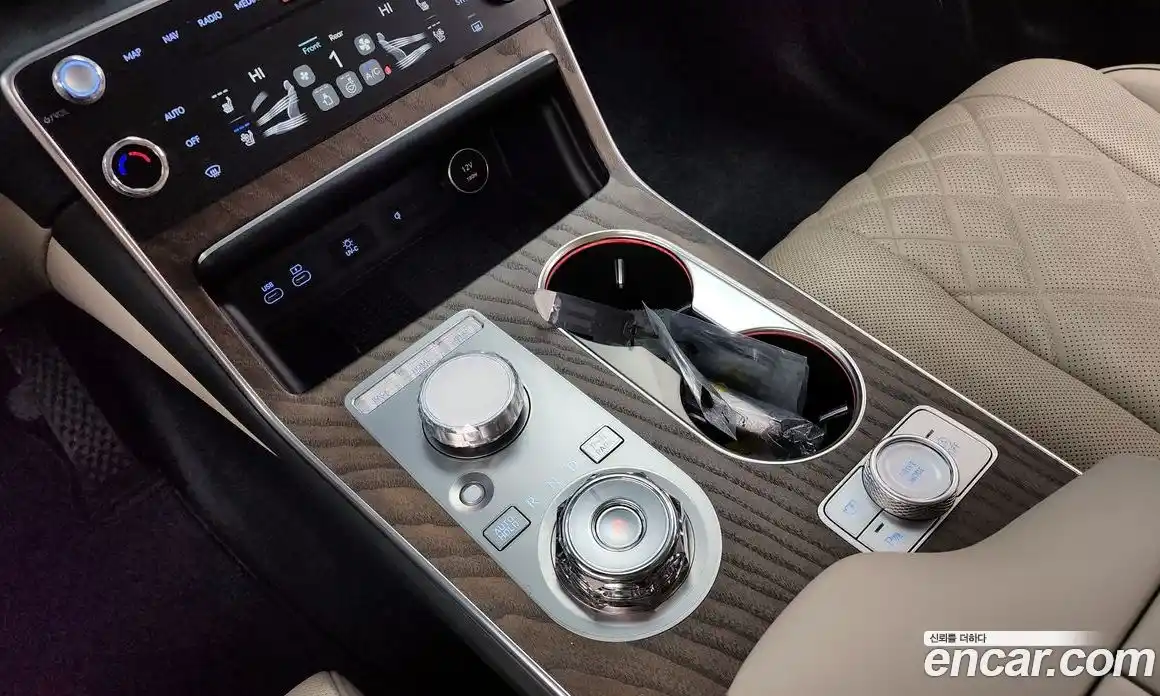 Genesis GV80 2024 2.5 Автомат в Москве № 80975, фото 17