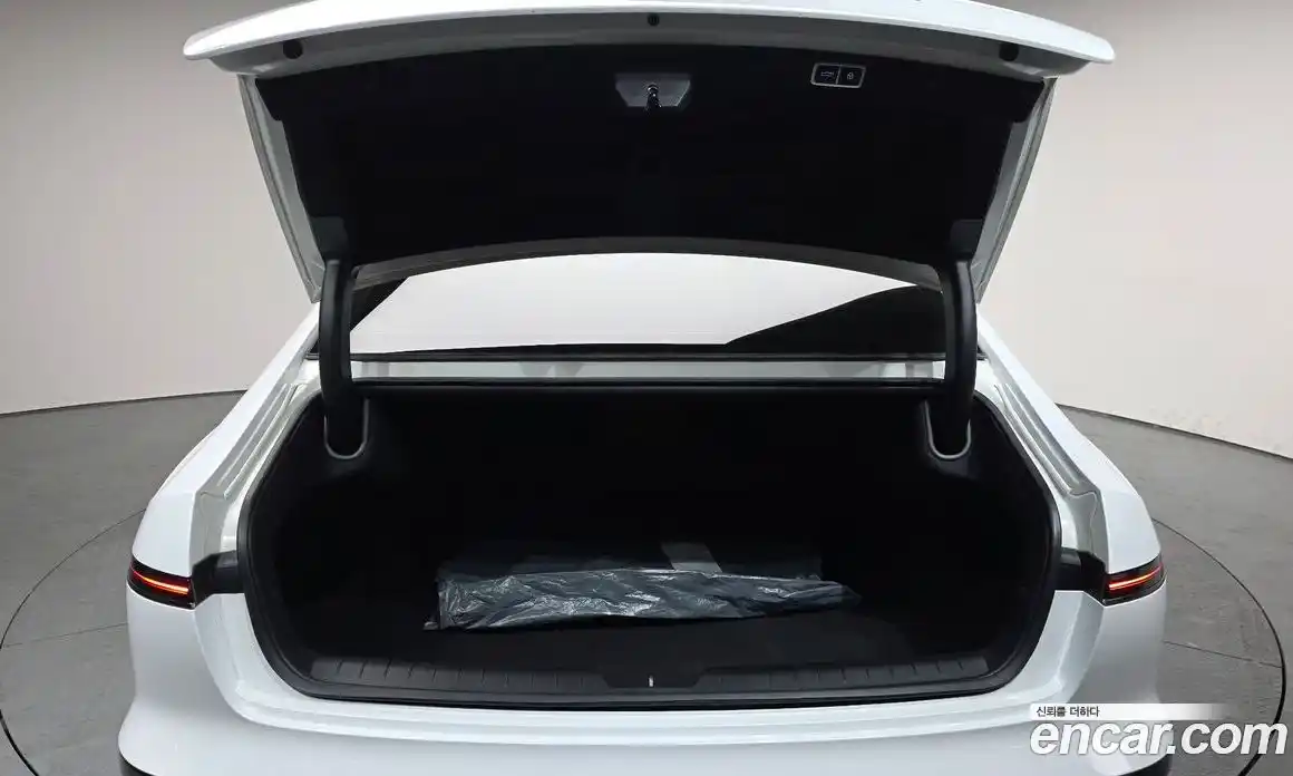 Hyundai Grandeur 2024 1.6 Автомат в Москве № 10076, фото 5