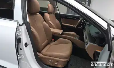 Hyundai Grandeur 2024 1.6 Автомат в Москве № 10076, миниатюра 9