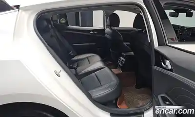 Kia Stinger 2021 2.5 Автомат в Москве № 102881, миниатюра 6