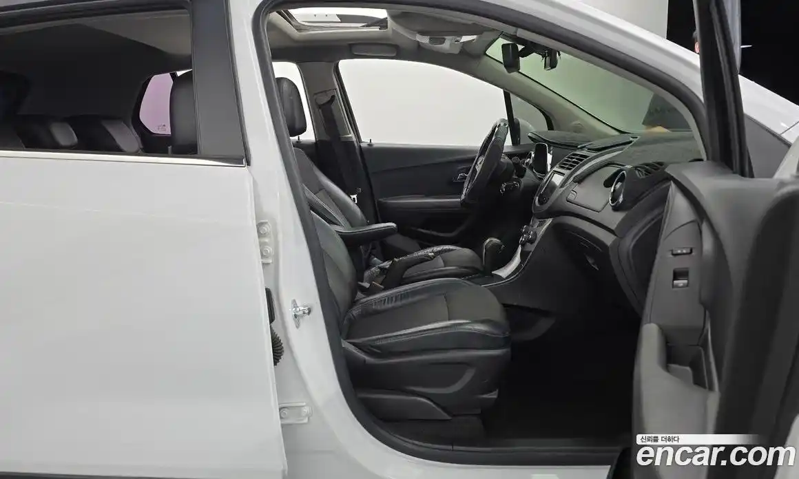 Chevrolet Trax 2013 1.4 Автомат в Москве № 103874, фото 9