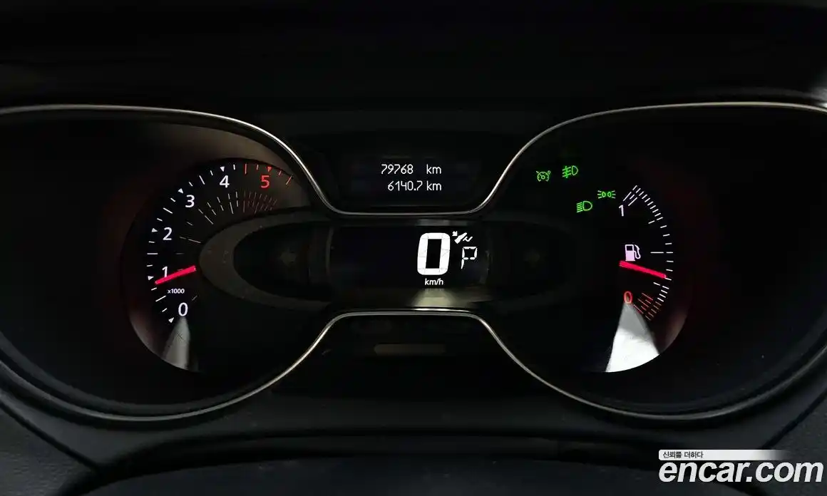 Renault QM3 2018 1.5 Автомат в Москве № 106618, фото 19