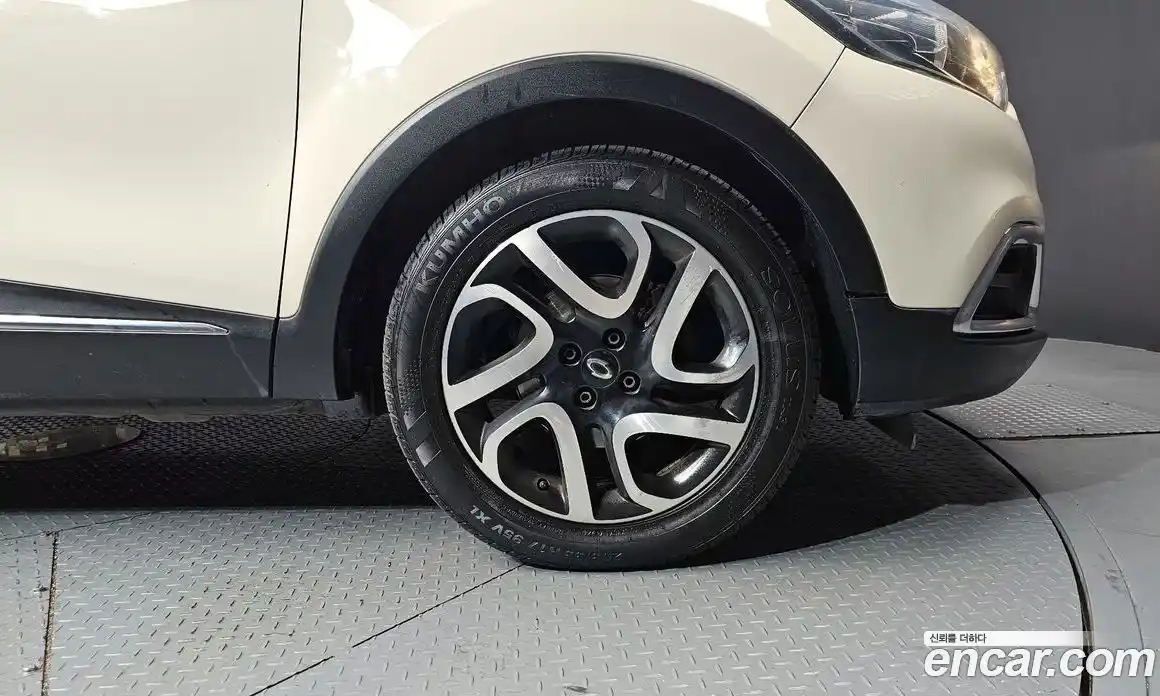 Renault QM3 2014 1.5 Автомат в Москве № 107005, фото 3