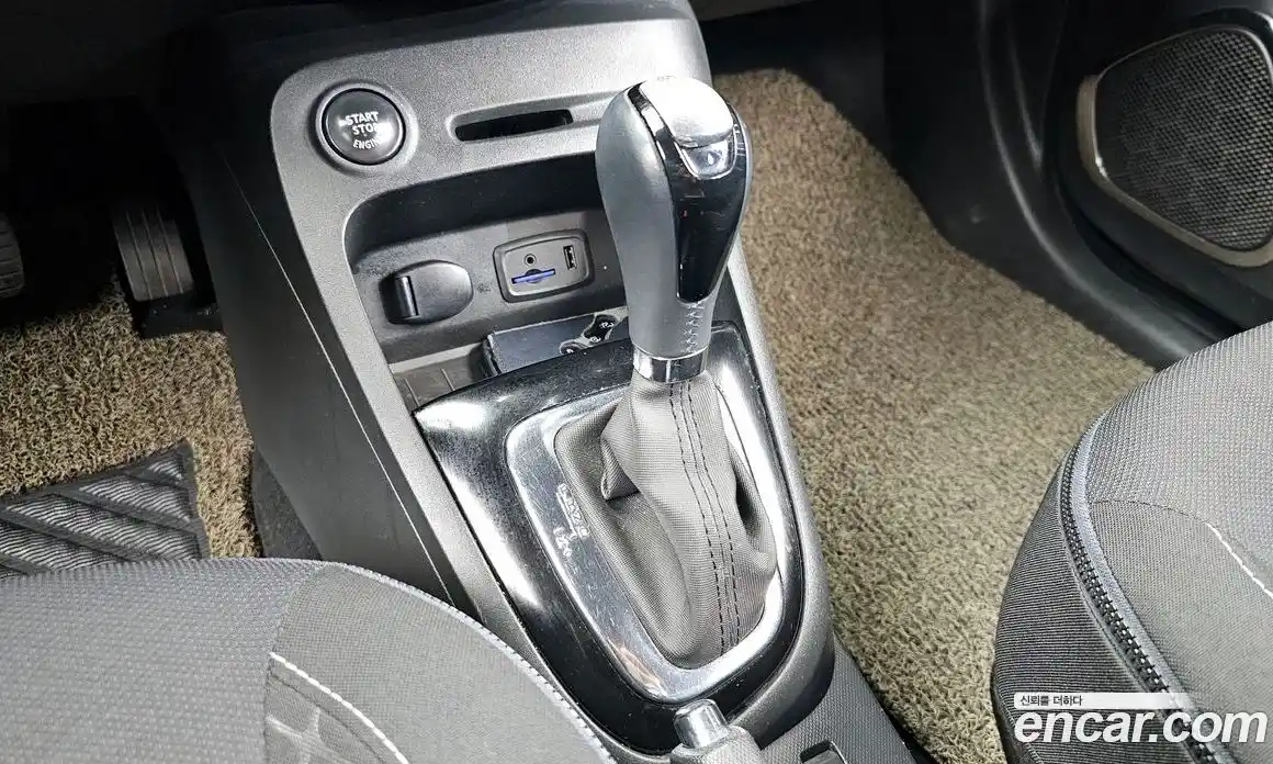 Renault QM3 2014 1.5 Автомат в Москве № 107005, фото 6