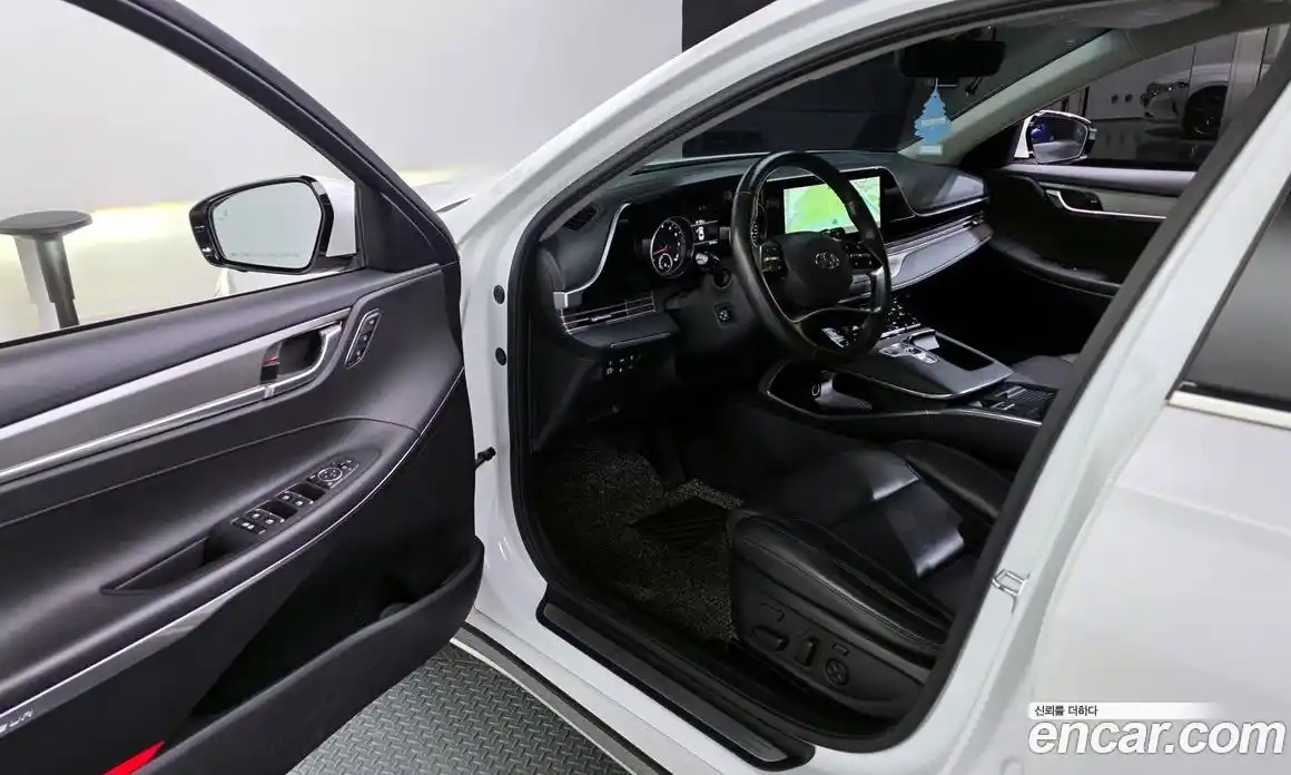 Hyundai Grandeur 2022 2.5 Автомат в Москве № 109374, фото 12